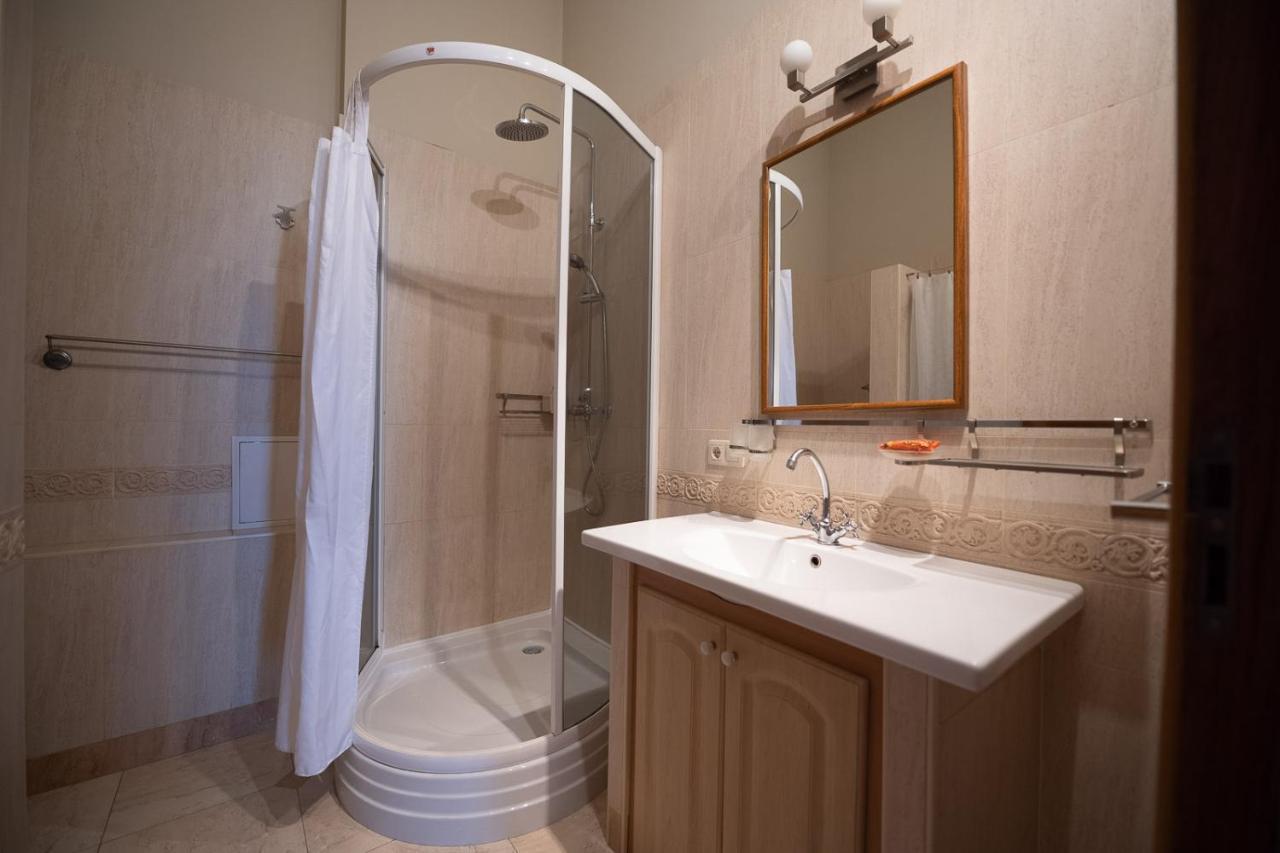 Great 144 Sq.M. Apartment In The Center Of Киев Экстерьер фото