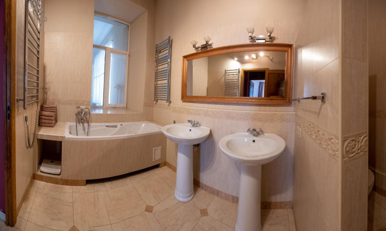 Great 144 Sq.M. Apartment In The Center Of Киев Экстерьер фото