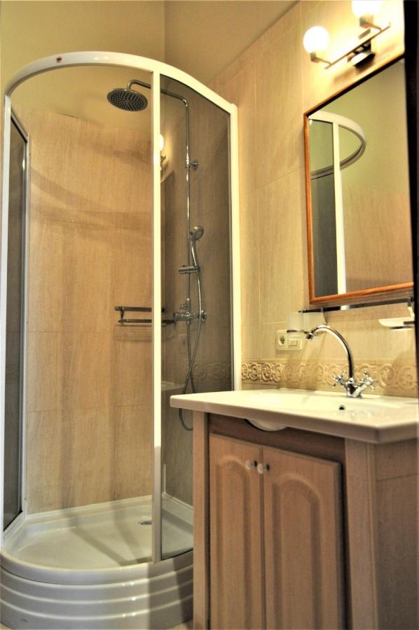 Great 144 Sq.M. Apartment In The Center Of Киев Экстерьер фото