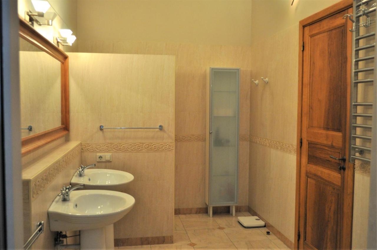 Great 144 Sq.M. Apartment In The Center Of Киев Экстерьер фото